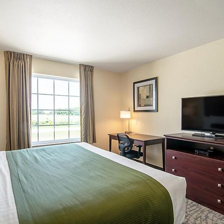 Cobblestone Hotel&Suites - Paxton Extérieur photo