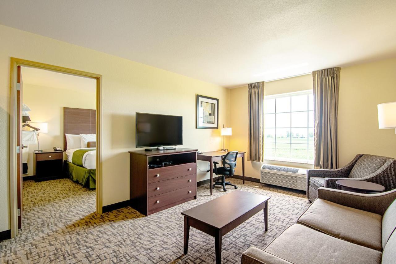 Cobblestone Hotel&Suites - Paxton Extérieur photo